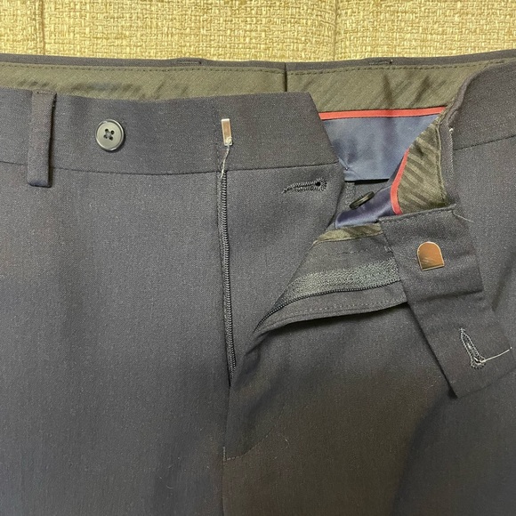 Men’s Van Heusen navy dress pants 32W 30L - Picture 3 of 5